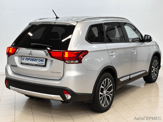 Фото MITSUBISHI Outlander III Рестайлинг с пробегом Фото MITSUBISHI Outlander III Рестайлинг с пробегом