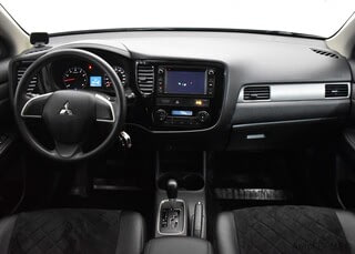 Фото MITSUBISHI Outlander III Рестайлинг 2 с пробегом Фото MITSUBISHI Outlander III Рестайлинг 2 с пробегом