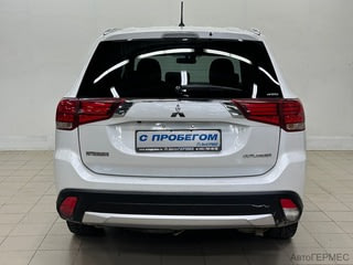 Фото MITSUBISHI Outlander III Рестайлинг 2 с пробегом Фото MITSUBISHI Outlander III Рестайлинг 2 с пробегом