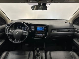 Фото MITSUBISHI Outlander III Рестайлинг 2 с пробегом Фото MITSUBISHI Outlander III Рестайлинг 2 с пробегом