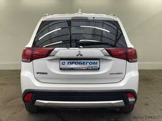 Фото MITSUBISHI Outlander III Рестайлинг 2 с пробегом Фото MITSUBISHI Outlander III Рестайлинг 2 с пробегом