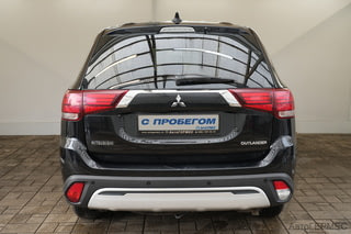 Фото MITSUBISHI Outlander III Рестайлинг 3 с пробегом Фото MITSUBISHI Outlander III Рестайлинг 3 с пробегом