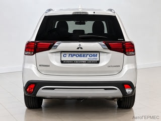Фото MITSUBISHI Outlander III Рестайлинг 3 с пробегом Фото MITSUBISHI Outlander III Рестайлинг 3 с пробегом