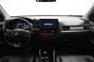 Фото MITSUBISHI Outlander III Рестайлинг 3 с пробегом Фото MITSUBISHI Outlander III Рестайлинг 3 с пробегом