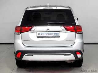 Фото MITSUBISHI Outlander III Рестайлинг 3 с пробегом Фото MITSUBISHI Outlander III Рестайлинг 3 с пробегом