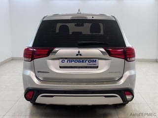 Фото MITSUBISHI Outlander III Рестайлинг 3 с пробегом Фото MITSUBISHI Outlander III Рестайлинг 3 с пробегом