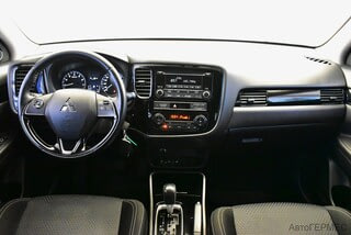 Фото MITSUBISHI Outlander III Рестайлинг 3 с пробегом Фото MITSUBISHI Outlander III Рестайлинг 3 с пробегом
