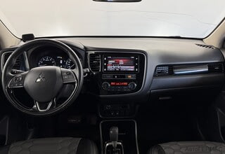 Фото MITSUBISHI Outlander III Рестайлинг 3 с пробегом Фото MITSUBISHI Outlander III Рестайлинг 3 с пробегом