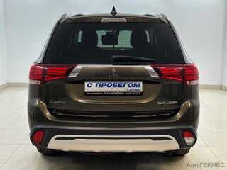 Фото MITSUBISHI Outlander III Рестайлинг 3 с пробегом Фото MITSUBISHI Outlander III Рестайлинг 3 с пробегом