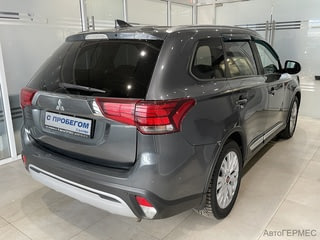 Фото MITSUBISHI Outlander III Рестайлинг 3 с пробегом Фото MITSUBISHI Outlander III Рестайлинг 3 с пробегом