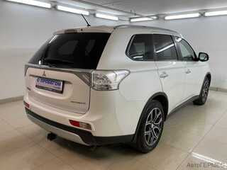 Фото MITSUBISHI Outlander III Рестайлинг с пробегом Фото MITSUBISHI Outlander III Рестайлинг с пробегом