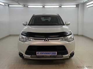 Фото MITSUBISHI Outlander III Рестайлинг с пробегом Фото MITSUBISHI Outlander III Рестайлинг с пробегом