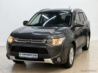 Фото MITSUBISHI Outlander III Рестайлинг с пробегом Фото MITSUBISHI Outlander III Рестайлинг с пробегом
