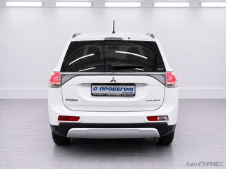 Фото MITSUBISHI Outlander III Рестайлинг с пробегом Фото MITSUBISHI Outlander III Рестайлинг с пробегом
