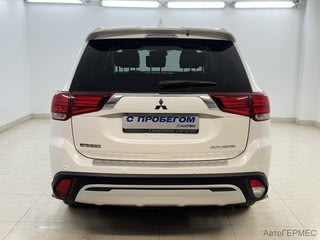 Фото MITSUBISHI Outlander III Рестайлинг 3 с пробегом Фото MITSUBISHI Outlander III Рестайлинг 3 с пробегом