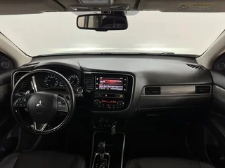 Фото MITSUBISHI Outlander III Рестайлинг 3 с пробегом Фото MITSUBISHI Outlander III Рестайлинг 3 с пробегом