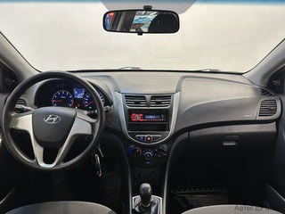 Фото HYUNDAI Solaris I с пробегом Фото HYUNDAI Solaris I с пробегом