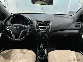 Фото HYUNDAI Solaris I Рестайлинг с пробегом Фото HYUNDAI Solaris I Рестайлинг с пробегом