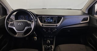 Фото HYUNDAI Solaris II с пробегом Фото HYUNDAI Solaris II с пробегом