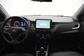 Фото HYUNDAI Solaris II Рестайлинг с пробегом Фото HYUNDAI Solaris II Рестайлинг с пробегом