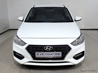 Фото HYUNDAI Solaris II с пробегом Фото HYUNDAI Solaris II с пробегом