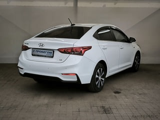 Фото HYUNDAI Solaris II с пробегом Фото HYUNDAI Solaris II с пробегом
