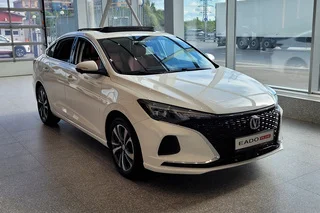 CHANGAN Eado PLUS DLX Фото CHANGAN Eado PLUS DLX