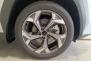 GEELY Atlas NEW Flagship Фото GEELY Atlas NEW Flagship