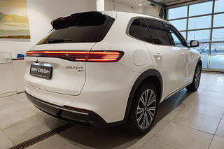 GEELY EX5 EM-i Max Фото GEELY EX5 EM-i Max