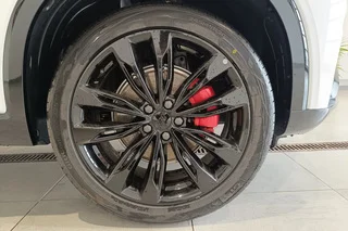 KNEWSTAR 001 Flagship Sport Фото KNEWSTAR 001 Flagship Sport