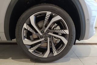 GEELY Monjaro Flagship Фото GEELY Monjaro Flagship