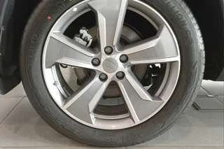 GEELY Okavango Flagship Фото GEELY Okavango Flagship