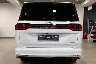 JAC RF8 Flagship Фото JAC RF8 Flagship