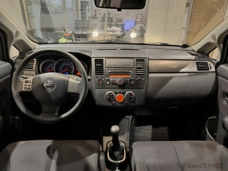 Фото NISSAN Tiida I Рестайлинг с пробегом Фото NISSAN Tiida I Рестайлинг с пробегом