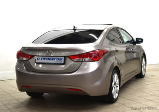 Фото HYUNDAI Elantra V (MD) с пробегом