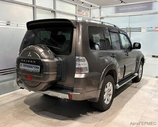 Фото MITSUBISHI Pajero IV с пробегом