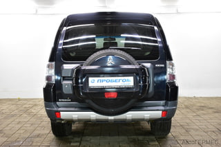 Фото MITSUBISHI Pajero IV с пробегом