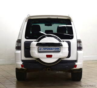 Фото MITSUBISHI Pajero IV с пробегом