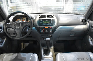 Фото TOYOTA RAV4 II (XA20) с пробегом