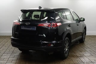 Фото TOYOTA RAV4 IV (XA40) Рестайлинг с пробегом