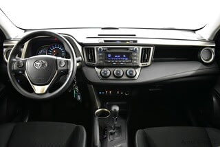 Фото TOYOTA RAV4 IV (XA40) с пробегом