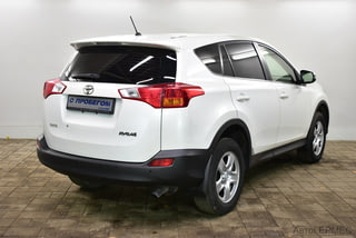 Фото TOYOTA RAV4 IV (XA40) с пробегом