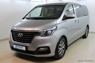 Фото HYUNDAI H-1 II Рестайлинг 2 с пробегом