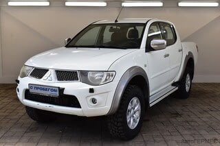 Фото MITSUBISHI L200 IV с пробегом