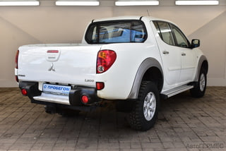 Фото MITSUBISHI L200 IV с пробегом