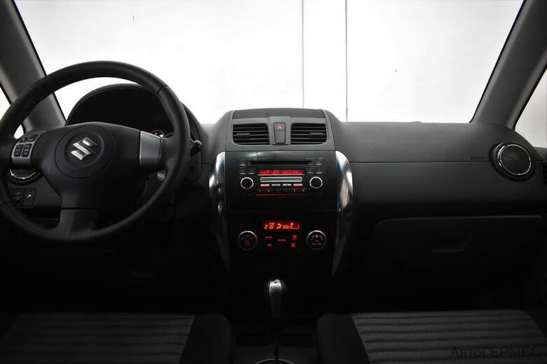 Фото SUZUKI SX4 I (CLASSIC) Рестайлинг с пробегом