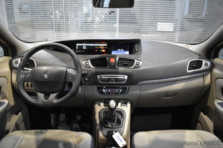 Фото RENAULT Scenic III с пробегом