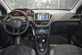 Фото PEUGEOT 208 I с пробегом