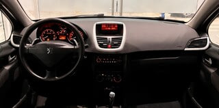 Фото PEUGEOT 207 I с пробегом