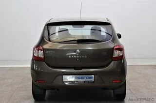 Фото RENAULT Sandero II Рестайлинг с пробегом Фото RENAULT Sandero II Рестайлинг с пробегом